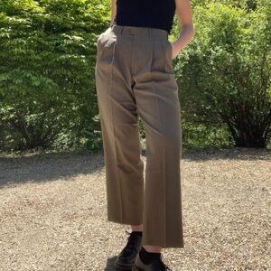 Brown houndstooth/plaid high waisted pleated pants